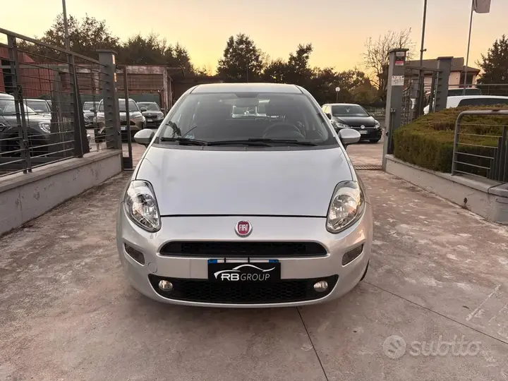 Fiat Punto 2015 photo 2