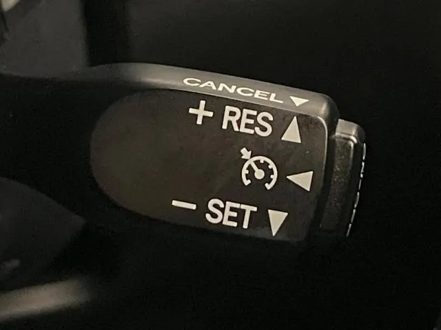 Toyota Harrier 2016 photo 4