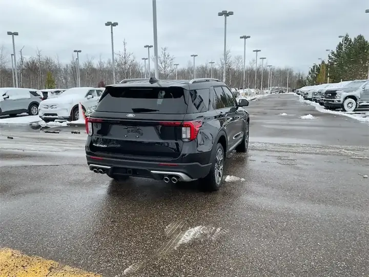 Ford Explorer 2027 photo 5