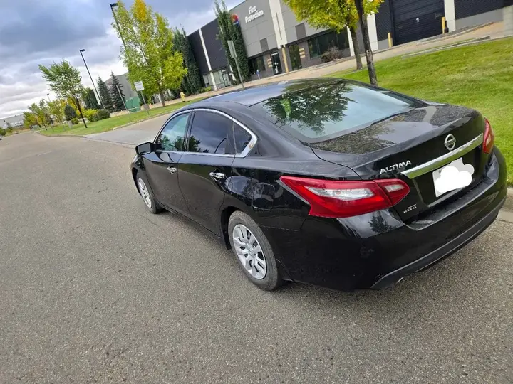 Nissan Altima 2018 photo 3