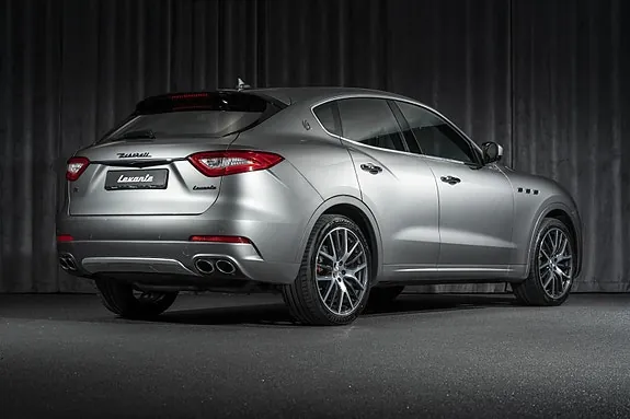 Maserati Levante 2017 photo 5