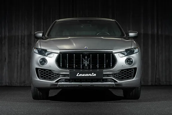 Maserati Levante 2017 photo 2