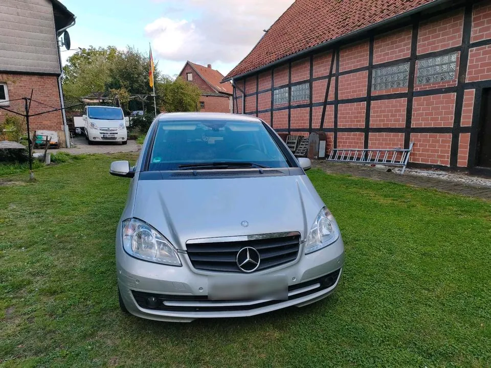 Mercedes-Benz A160