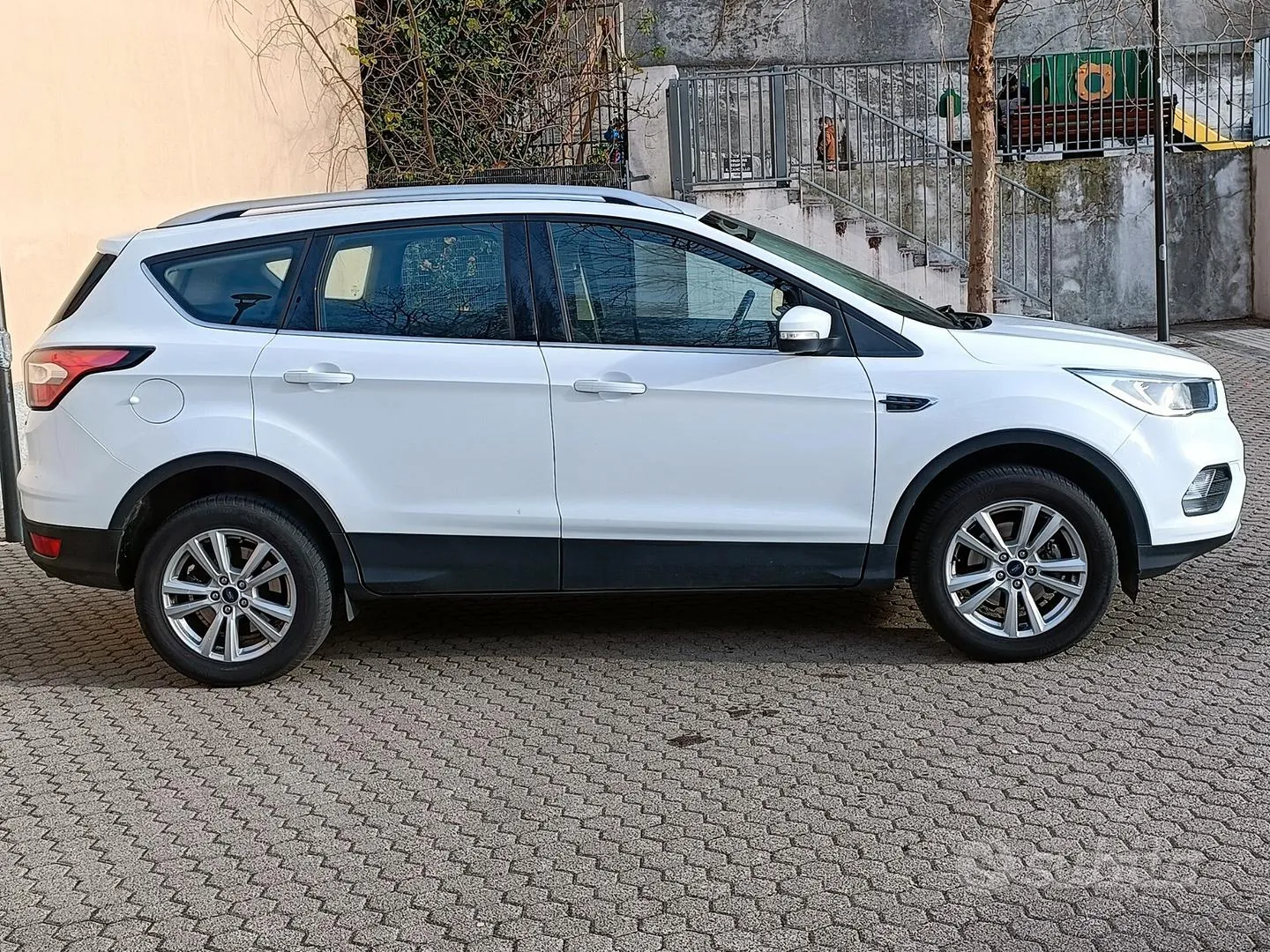 Ford Kuga 2018 photo 3