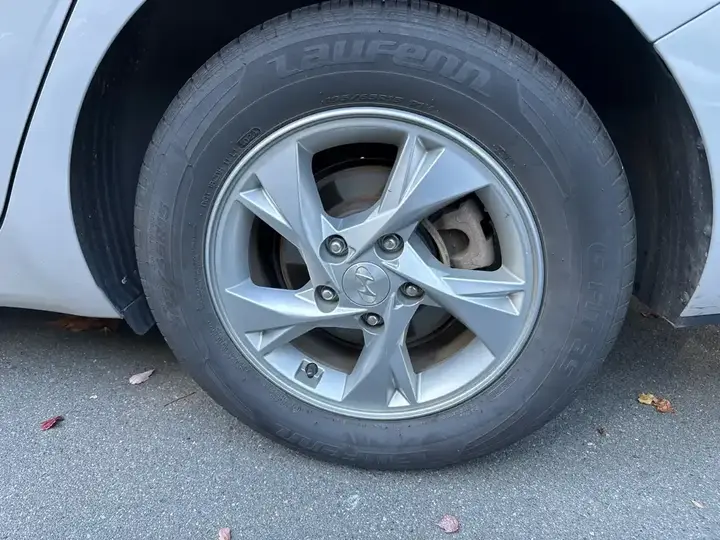 Hyundai Elantra 2022 photo 5