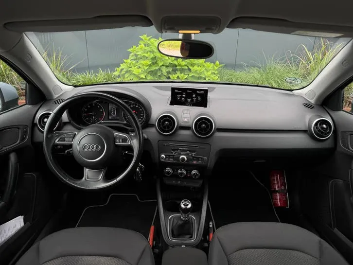 Audi A1 2017 photo 2