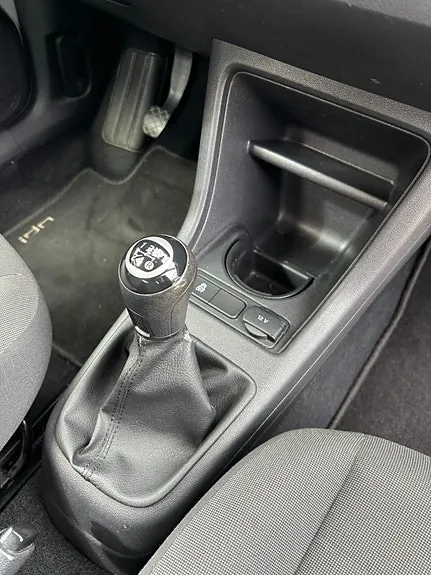 Volkswagen Up 2014 photo 5