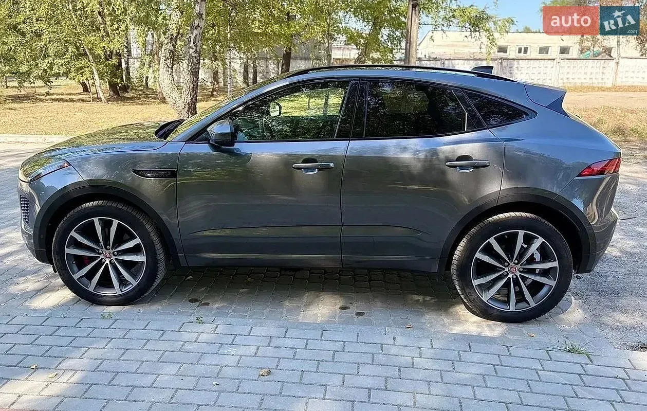 Jaguar E-Pace 2020 photo 3