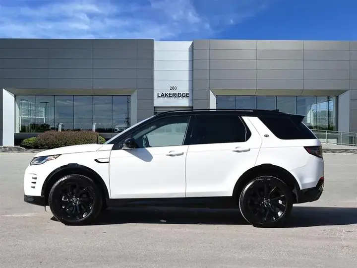 Land Rover Discovery Sport 2025 photo 4