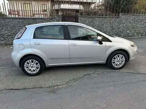 Fiat Punto Evo 2013 photo 2
