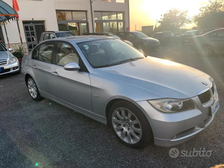 BMW 320 2005 photo 3