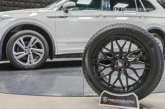 Volkswagen Tiguan Allspace 2022 photo 2