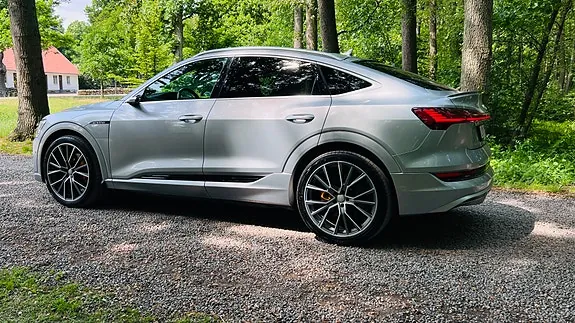 Audi E-Tron 2021 photo 2