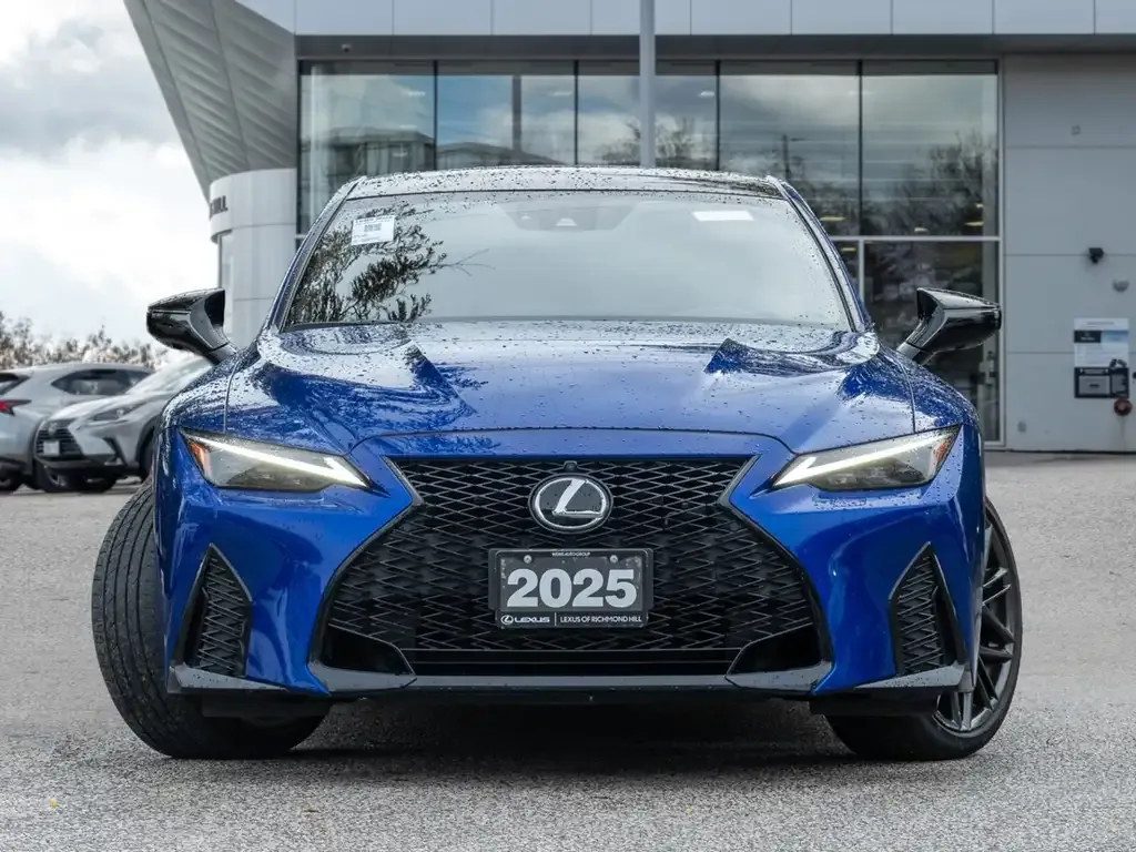 Lexus Is 2025 photo 3