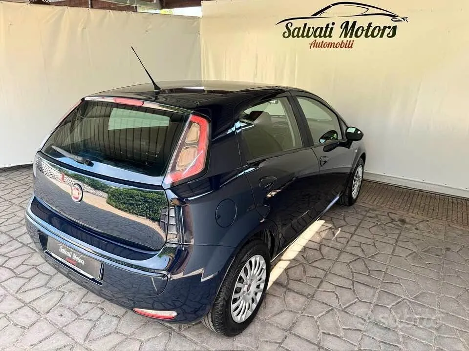 Fiat Punto Evo 2011 photo 3
