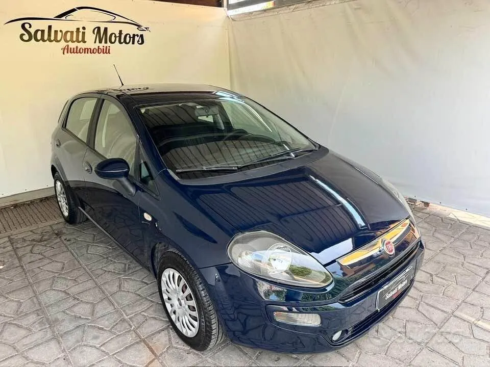 Fiat Punto Evo 2011 photo 2