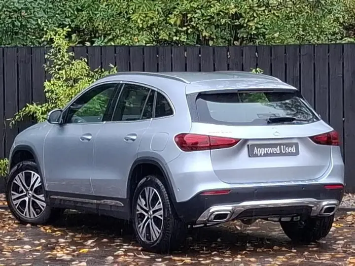 Mercedes-Benz Gla 2025 photo 2