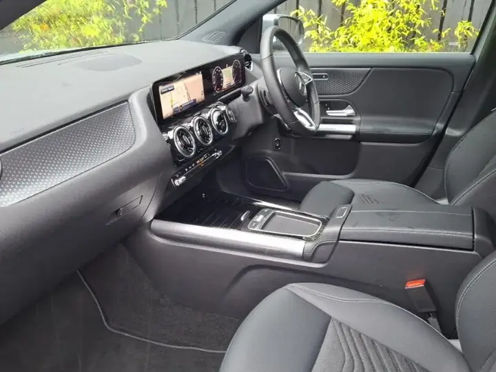 Mercedes-Benz Gla 2025 photo 5