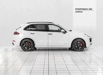 Porsche Cayenne 2017 photo 2