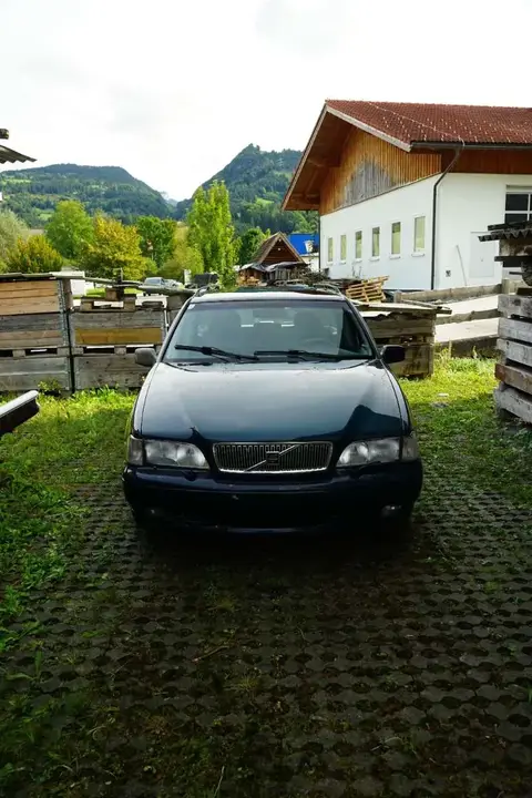 Volvo V70 1997 photo 2