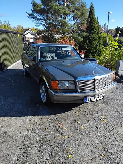 Mercedes-Benz S300