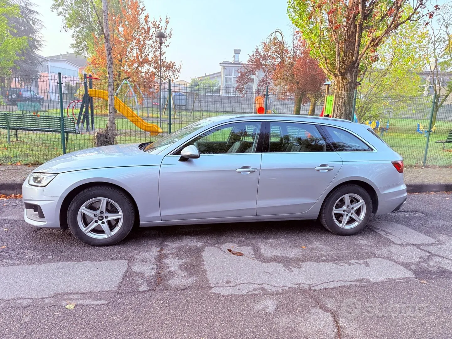 Audi A4 Avant 2022 photo 2