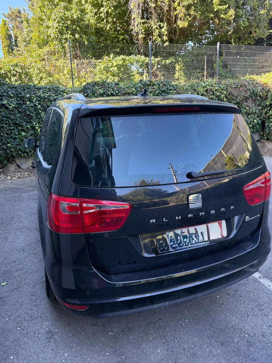 Seat Alhambra 2012 photo 3