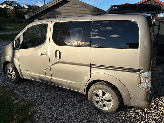 Nissan E-Nv200 2015 photo 2