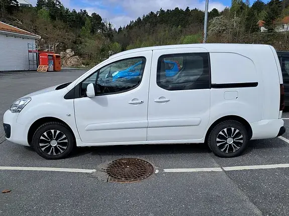 Peugeot Partner 2016 photo 2