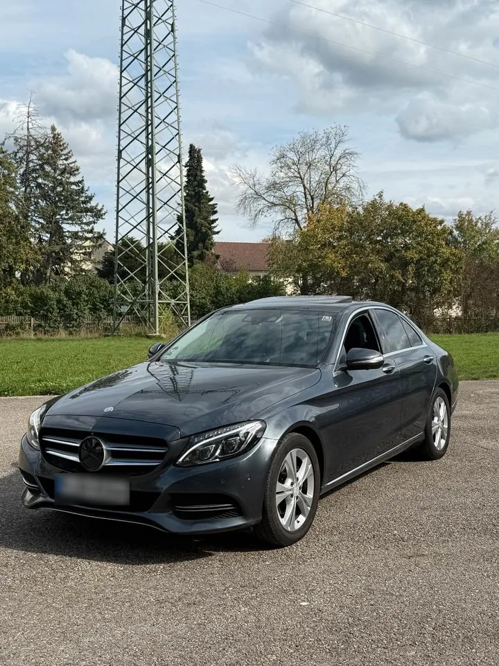 Mercedes-Benz C220D