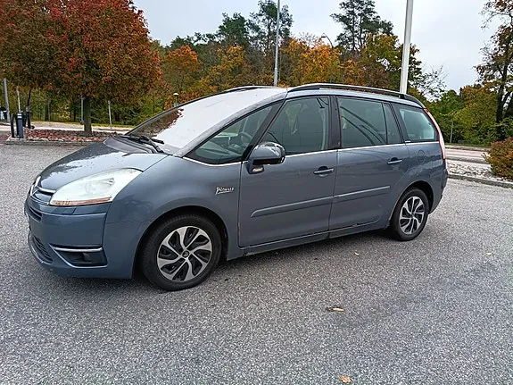 Citroen Grand C4 Picasso 2010 photo 2