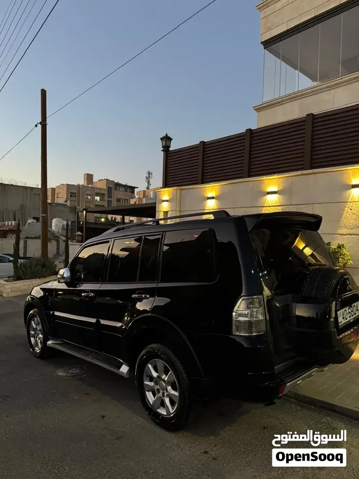 Mitsubishi Pajero 2014 photo 4