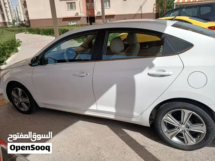 Hyundai Accent 2020 photo 3