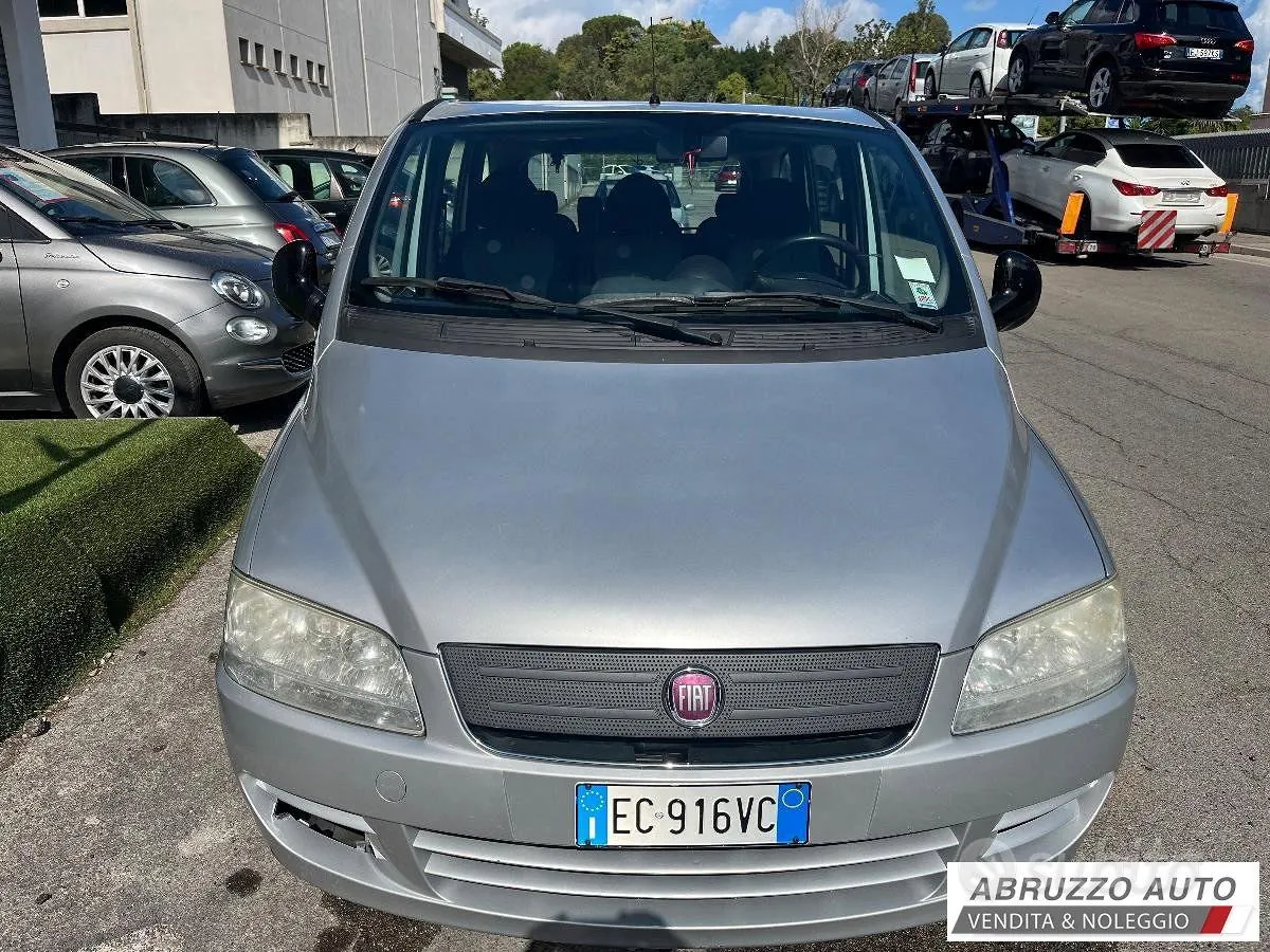 Fiat Multipla 2010 photo 2