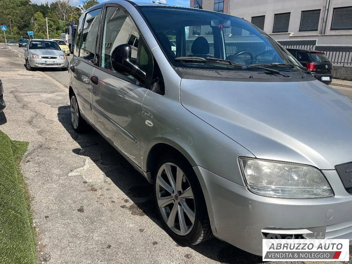 Fiat Multipla 2010 photo 3