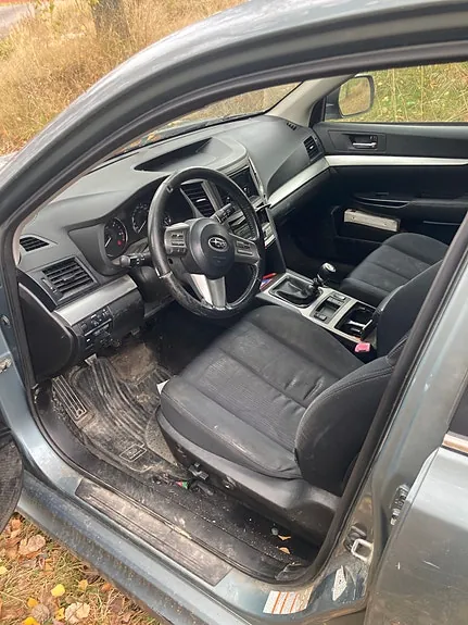 Subaru Legacy 2011 photo 3