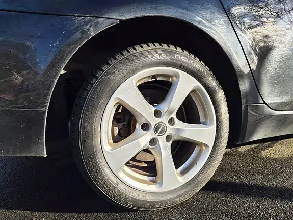 BMW 520D 2009 photo 2