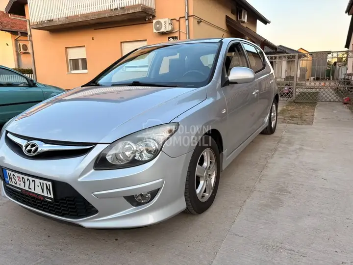 Hyundai I30 2010 photo 2