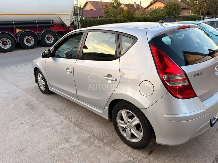 Hyundai I30 2010 photo 5