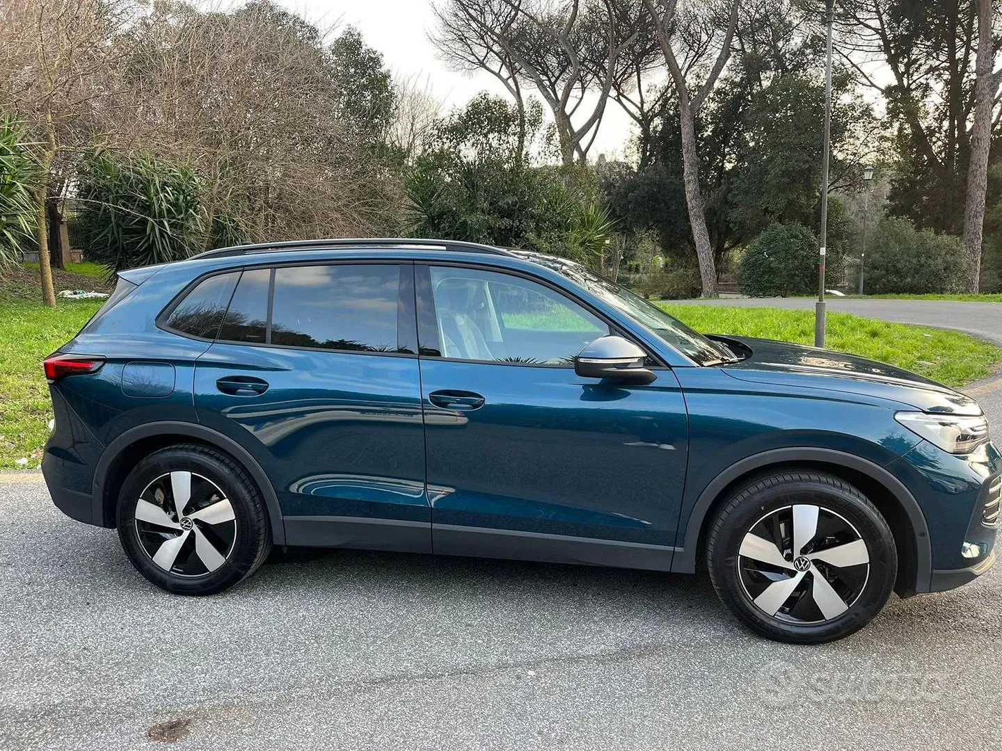 Volkswagen Tiguan 2024 photo 2