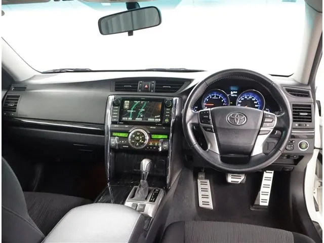 Toyota Mark X 2011 photo 5