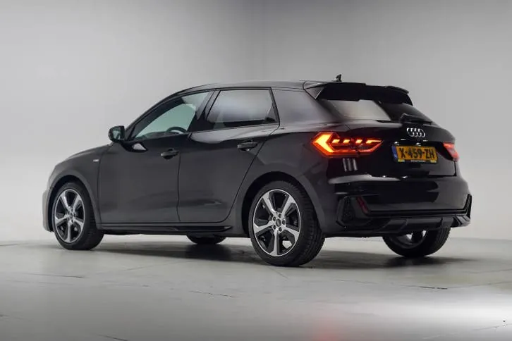 Audi A1 2024 photo 3