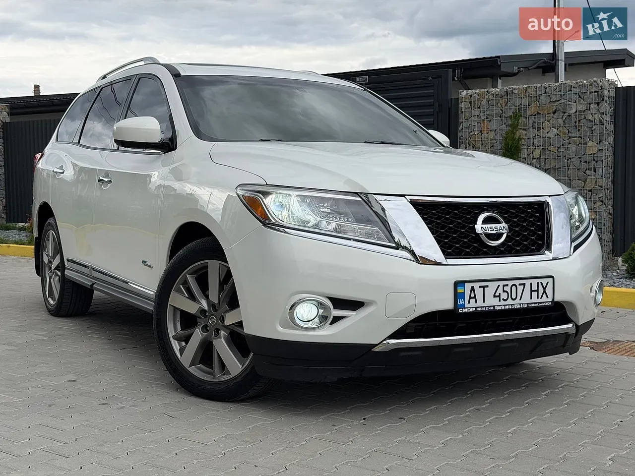Nissan Pathfinder 2013 photo 3