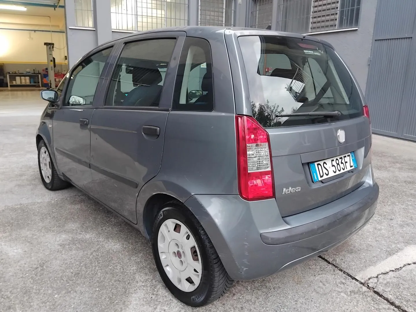 Fiat Idea 2008 photo 2