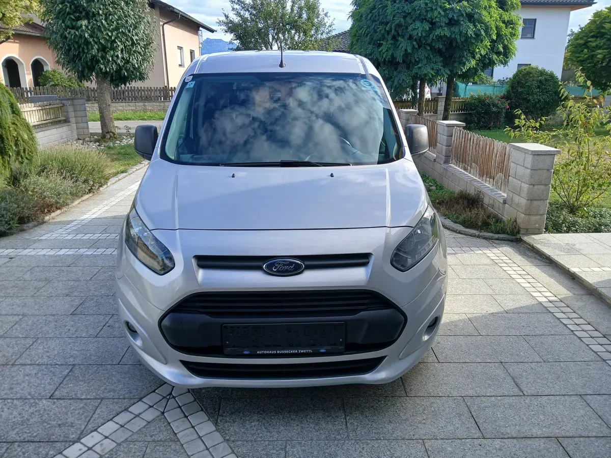 Ford Tourneo Connect 2017 photo 2