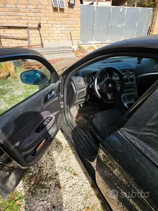 Alfa Romeo 159 2009 photo 5