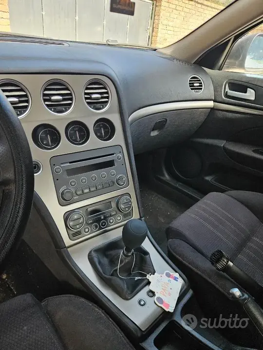 Alfa Romeo 159 2009 photo 3