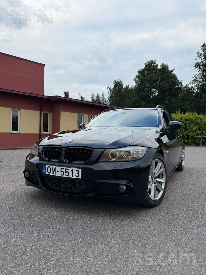 BMW 320 2009 photo 3