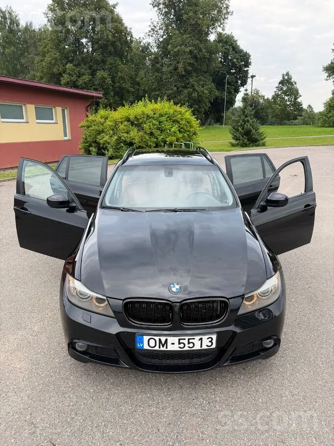 BMW 320 2009 photo 2
