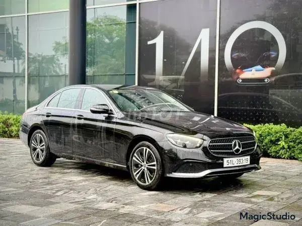 Mercedes-Benz E-Class 2023 photo 5